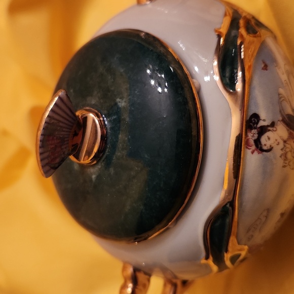 Ardleigh Elliott, Beauties of the Red  Mansion Music Box Collection - Picture 5 of 9